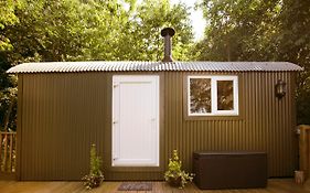 Riverwood Farms Shepherds Hut